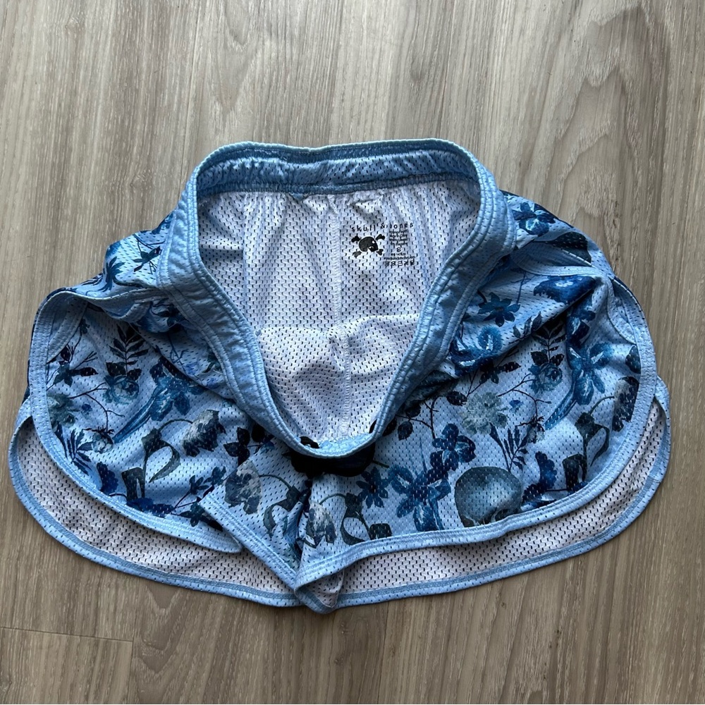 Skull & Bones | Hand Painted Dutch Floral Mesh Shorts in Sky Blue (Small) - Picture 5 of 12